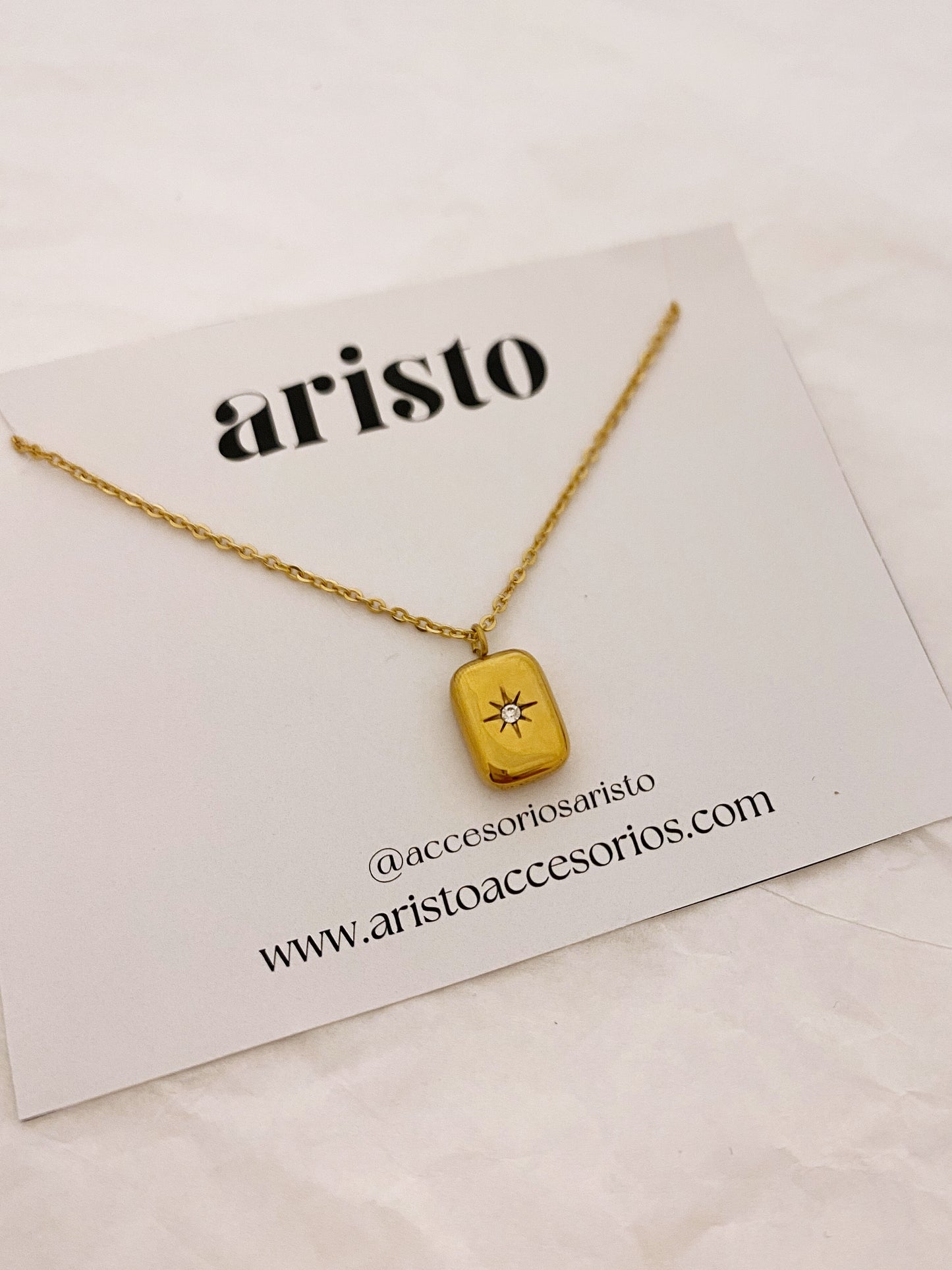 Collar Clara