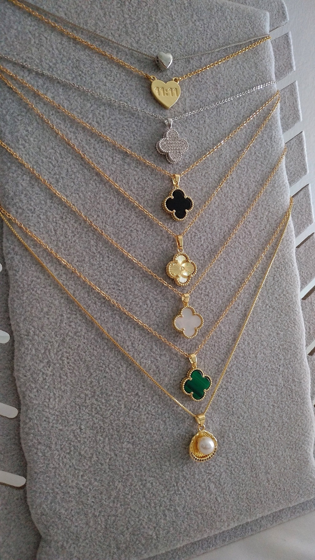 Collar Camila blanco